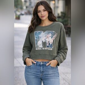 264. Army Green MTV Crew Neck Sweatshirt | Size XL | Retro Logo Pullover